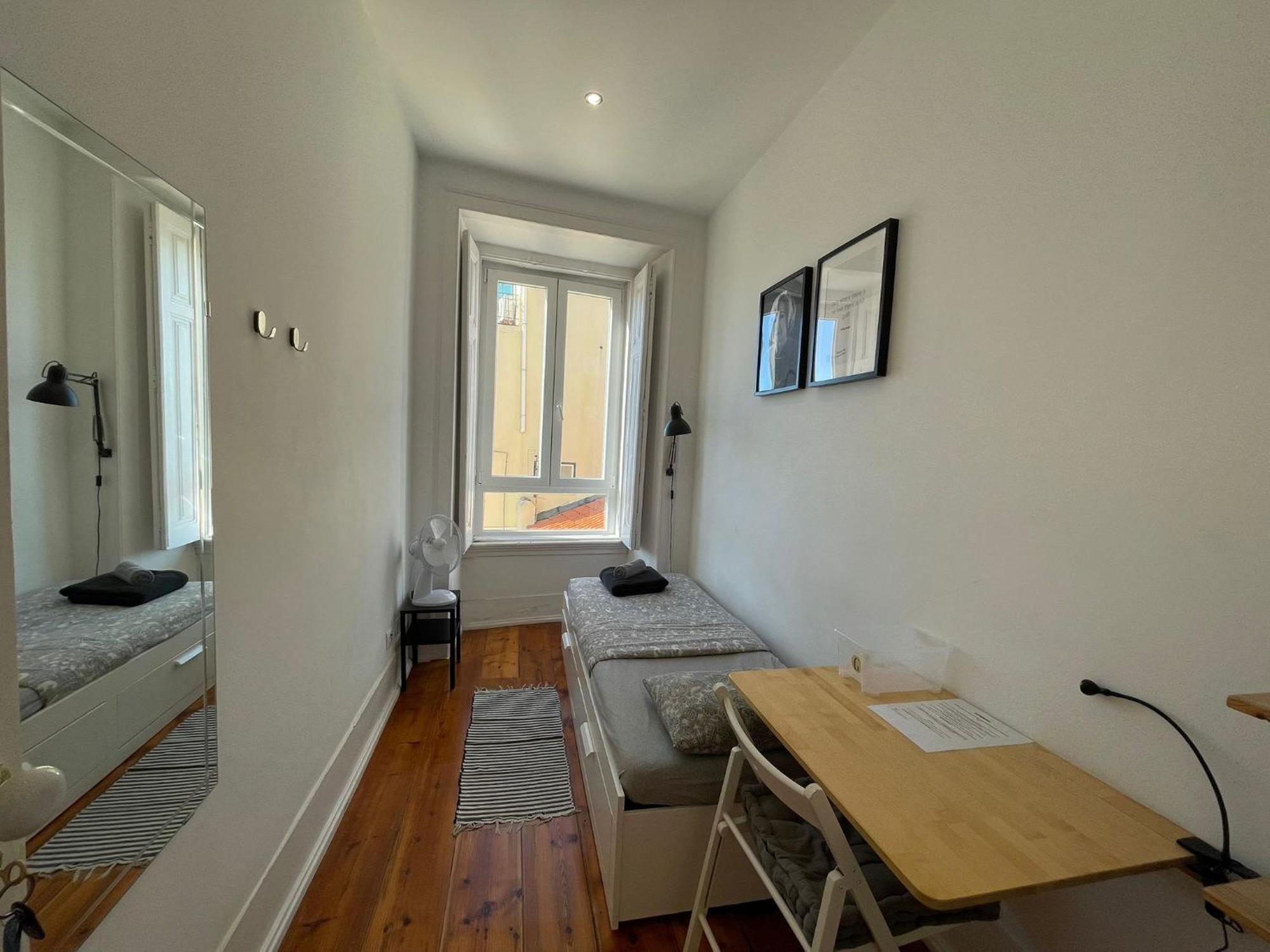 Embassy Arriaga Private Elegance Rooms In Stylish Shared Apartment ลิสบอน ภายนอก รูปภาพ