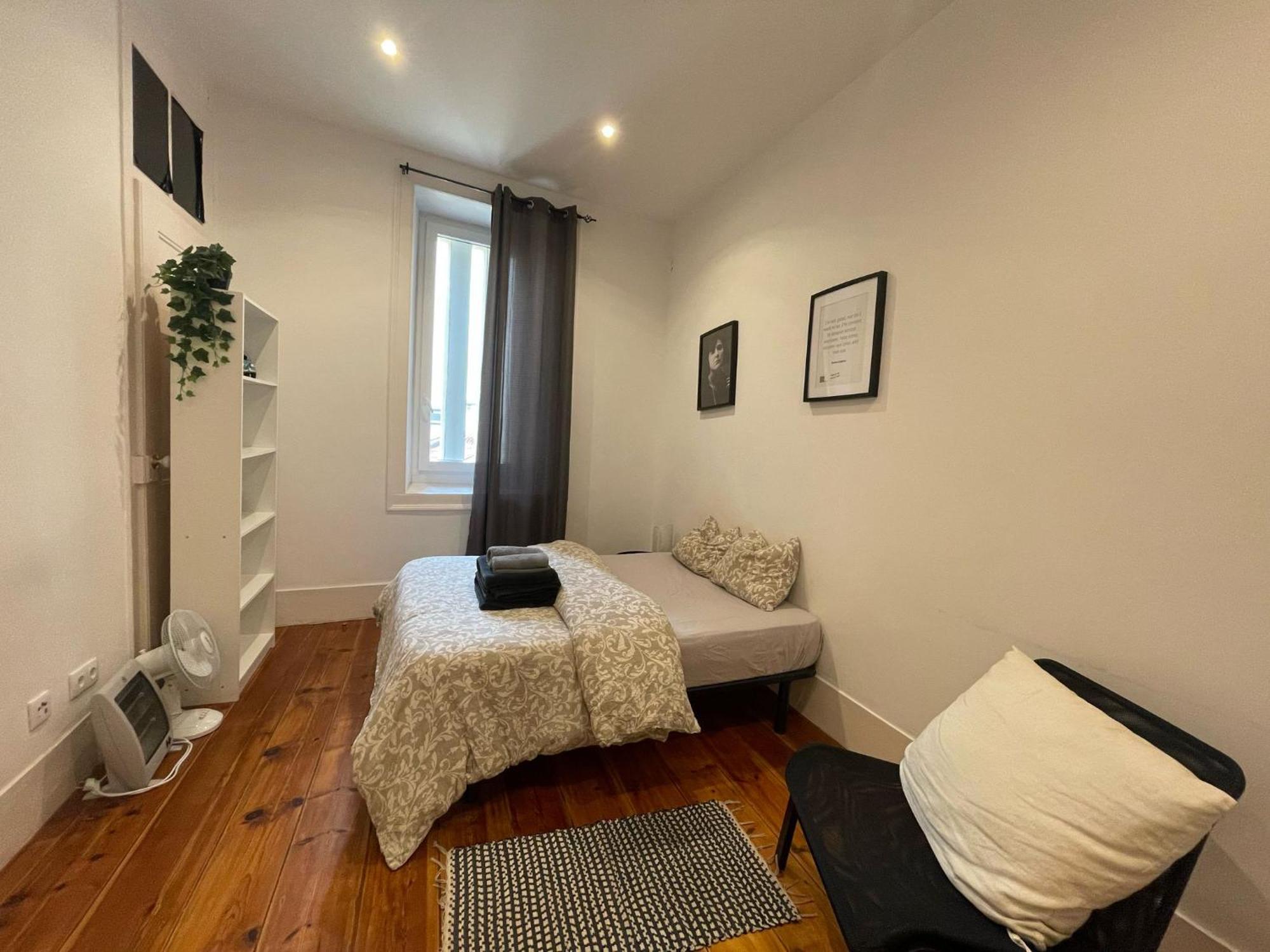 Embassy Arriaga Private Elegance Rooms In Stylish Shared Apartment ลิสบอน ภายนอก รูปภาพ