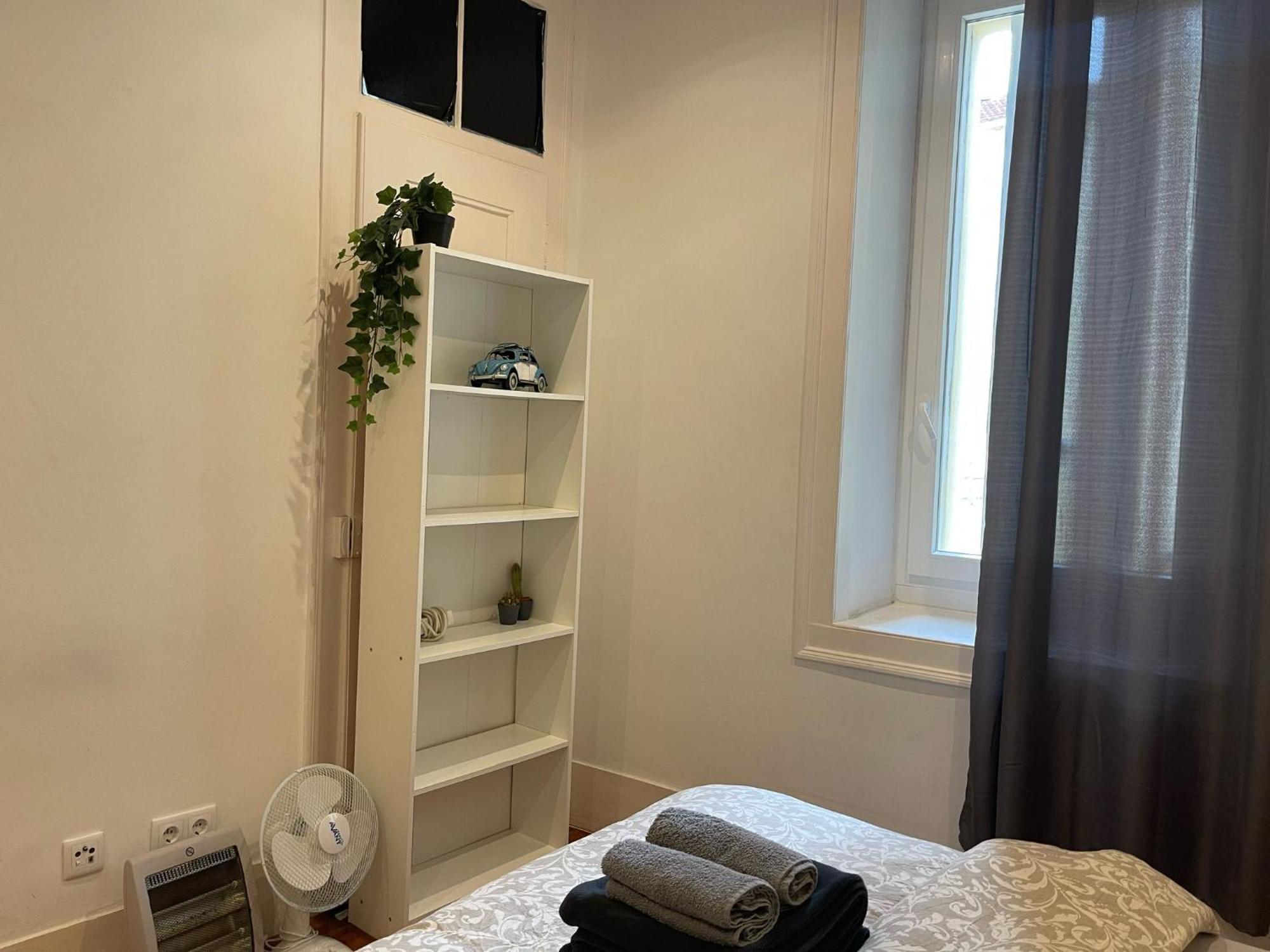 Embassy Arriaga Private Elegance Rooms In Stylish Shared Apartment ลิสบอน ภายนอก รูปภาพ